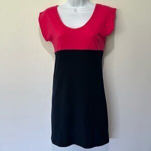 Pink & black colorblock dress